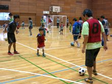【戸塚区】横浜FCと遊ぼう!!親子サッカー教室