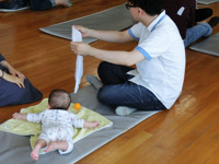【戸塚区】パパとママと赤ちゃんの運動遊び